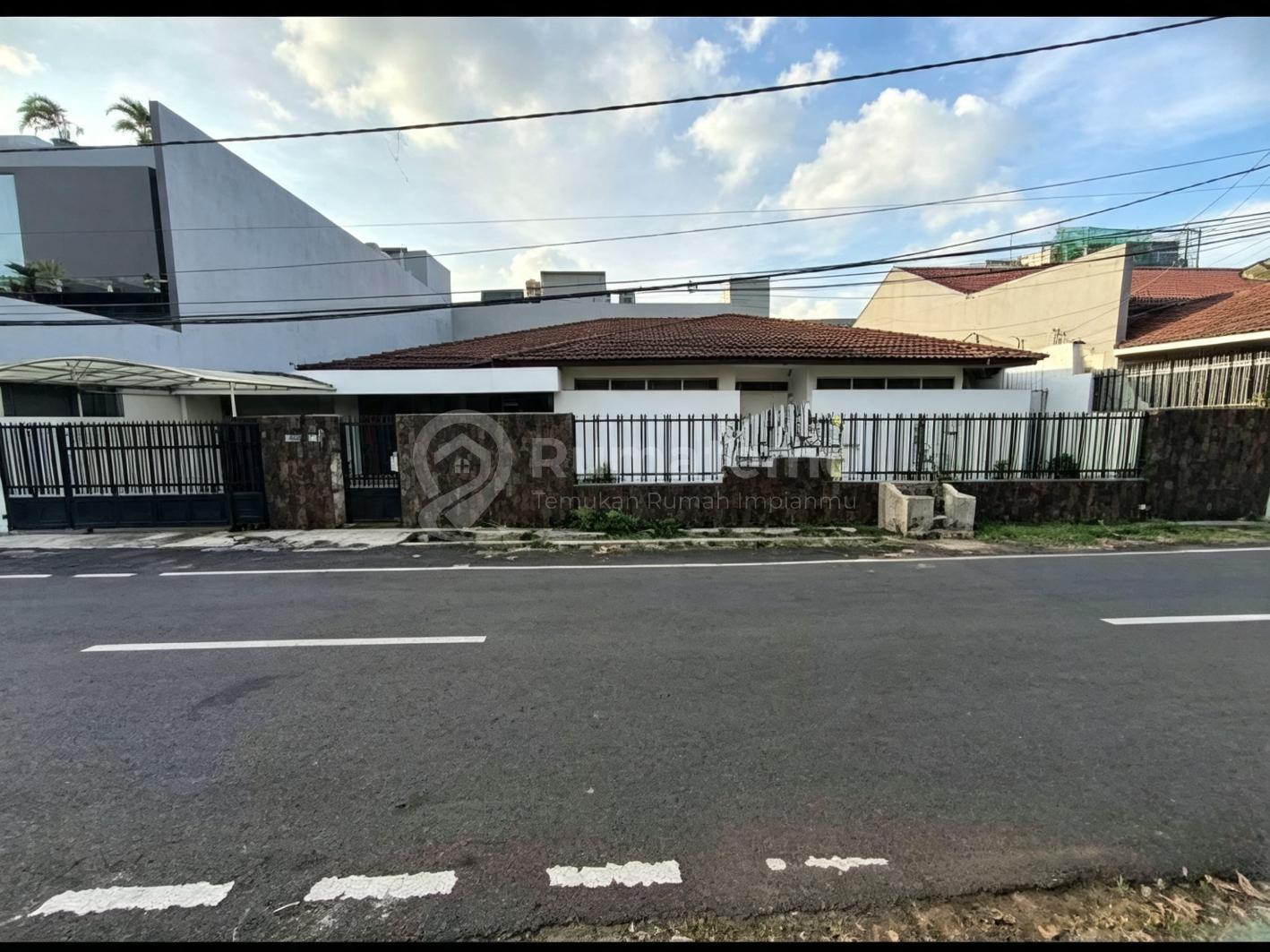 Sewa Rumah Komersil di Cempaka Putih Tengah, Cempaka Putih Timur, Jakarta Pusat