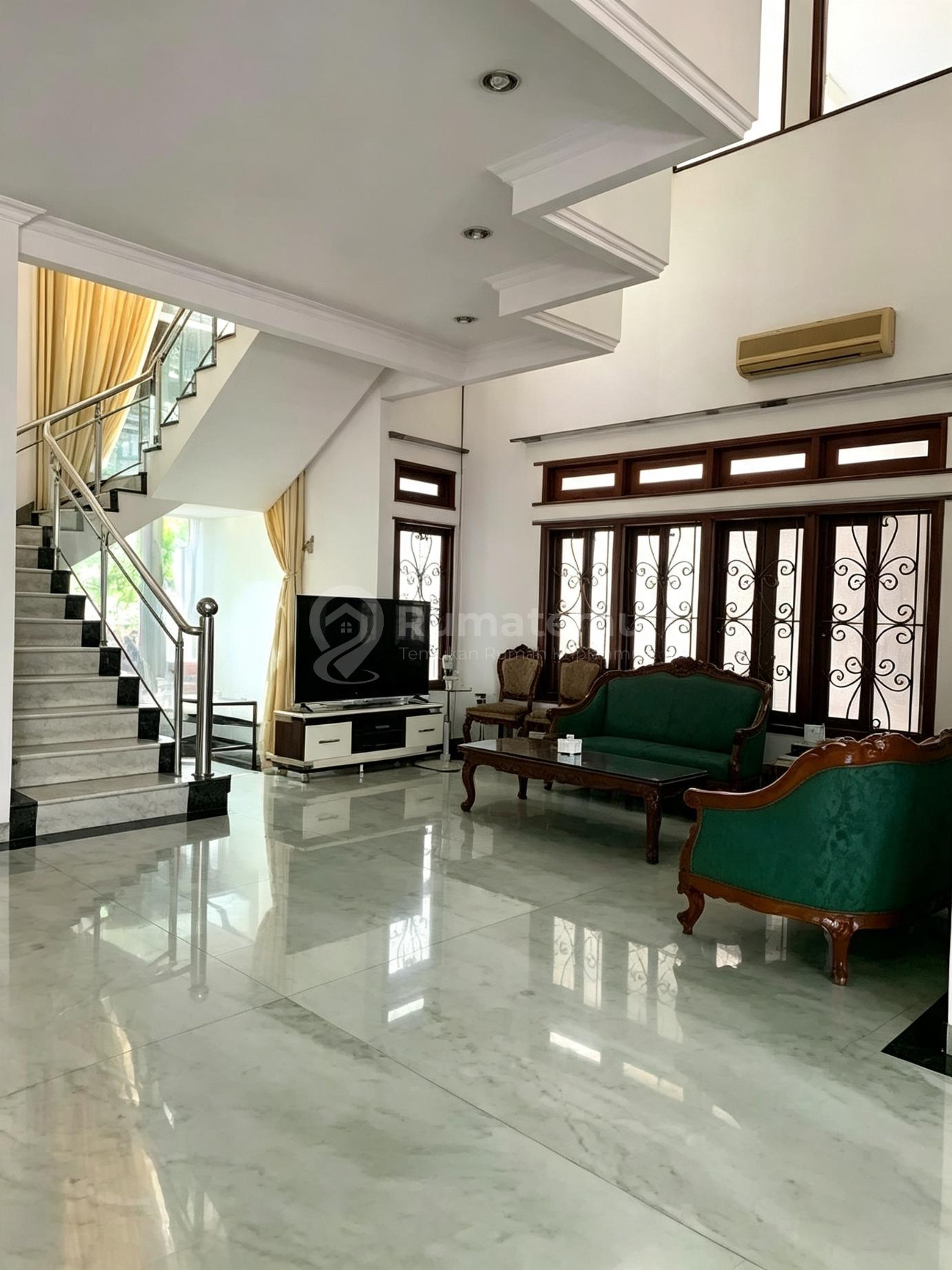 Bukit Gading Villa Tampak Siring Luas 504