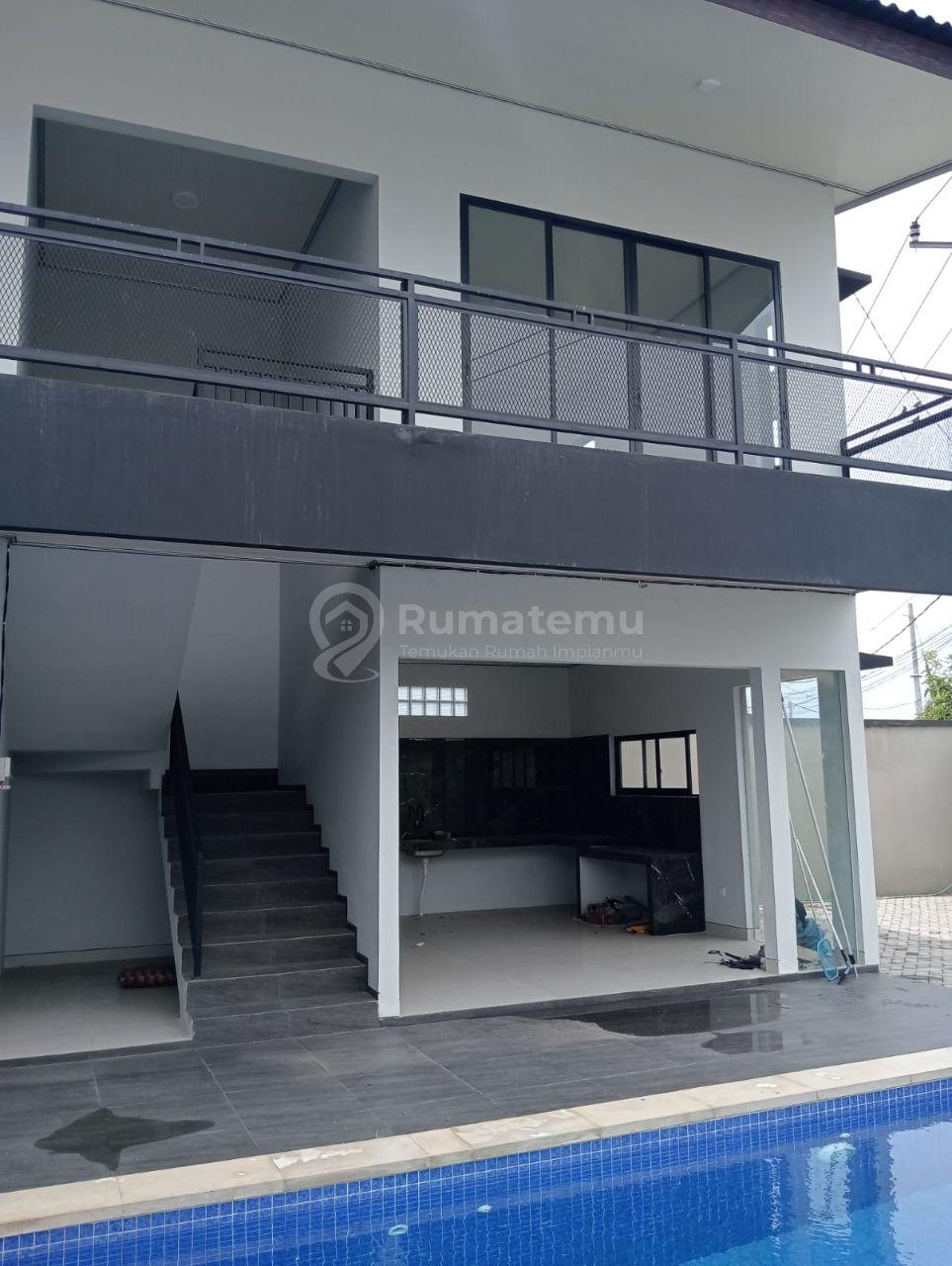 VILLA PISON – 3-BEDROOM VILLA WITH PRIVATE POOL FOR RENT IN CANGGU, BALI