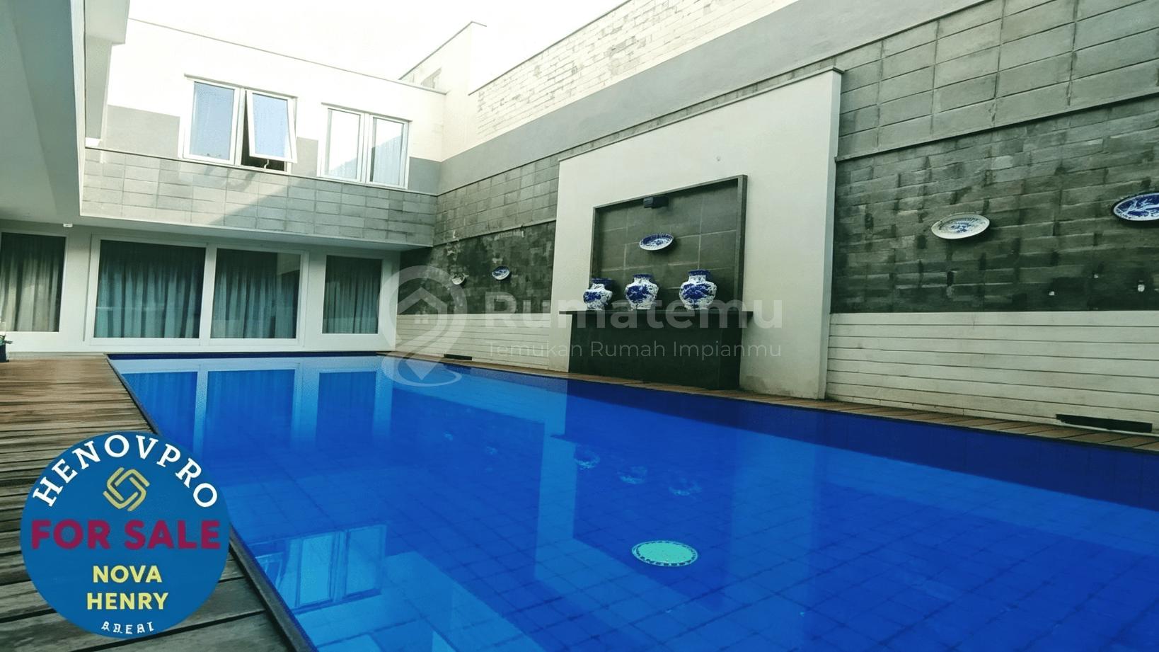 Turun Harga Rumah Mewah Intercon 2 Lantai Hadap Selatan