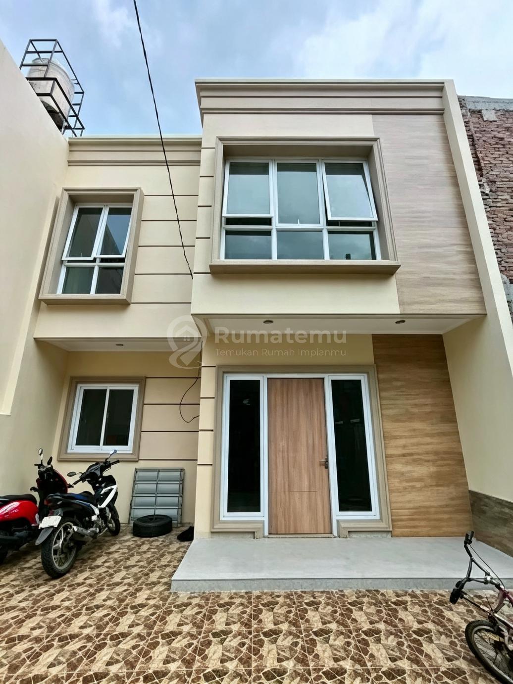 Rumah Baru Brand New Sektor 7A Hadap Barat Laut