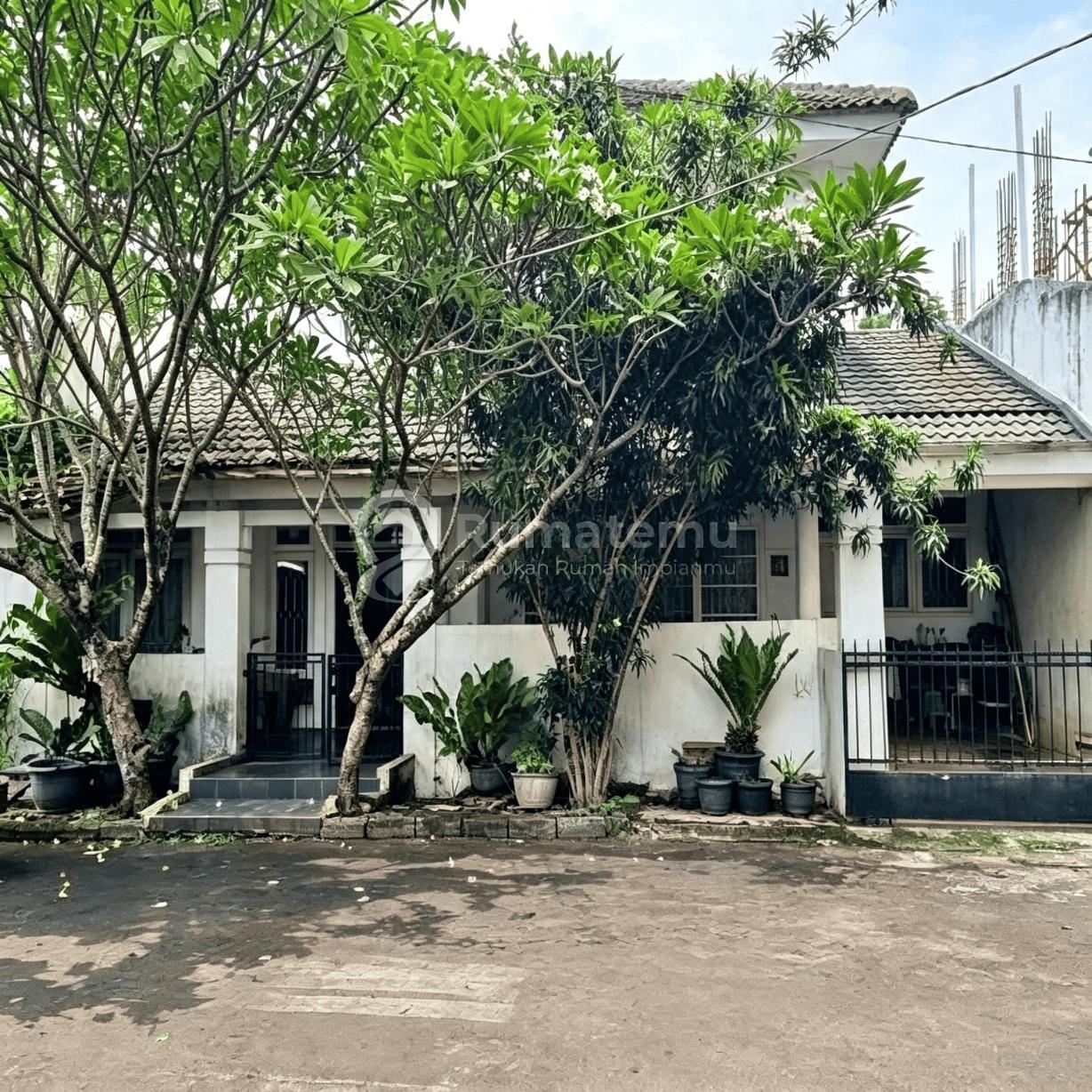 Dijual Rumah di perum lokasi strategis daerah Bintaro Jaya Sektor 9 , Pondok Pucung