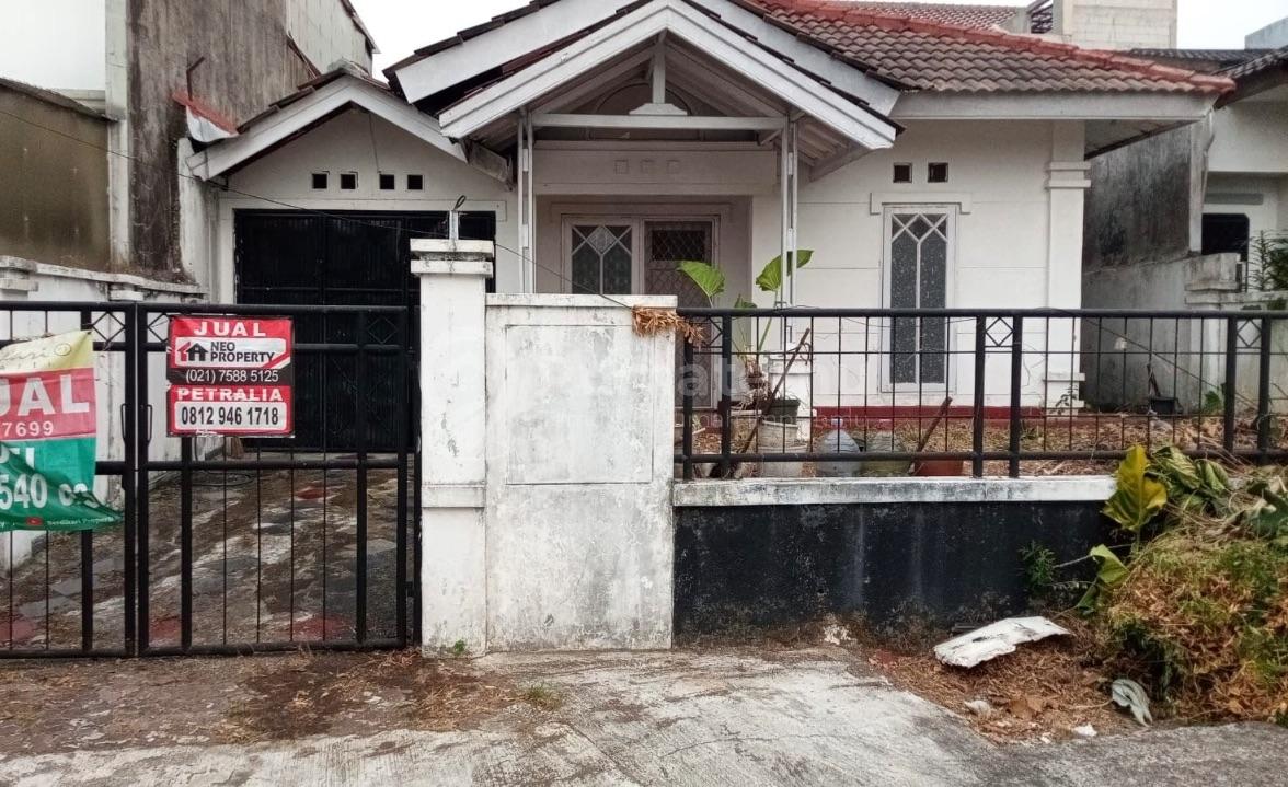 Dijual rumah kencana loka bsd city lokasi strategis