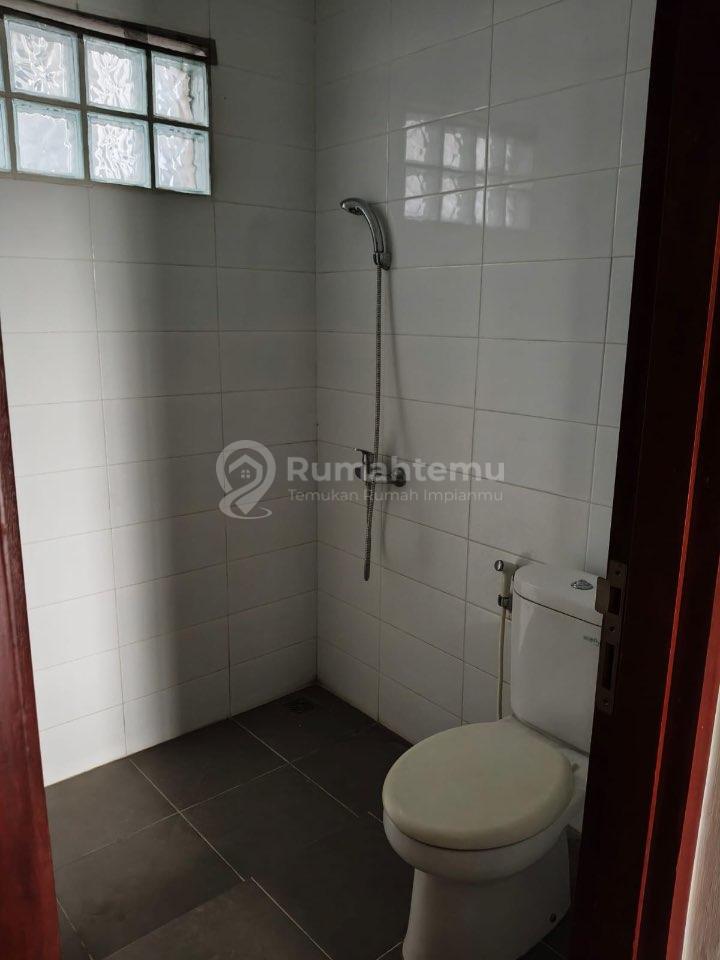 Disewa rumah murah di darrah holis pusat komersil