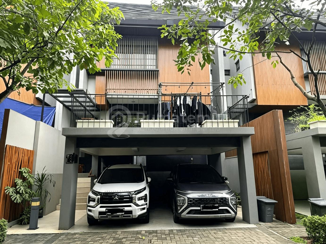 Rumah 3 lantai di Cluster Caelus Greenwich Park BSD City, furnished bagus, lokasi seberang Enchante, dekat Tresor, Blizfield dan Zora tanah 112m2 bangunan 200m harga 4,95M nego