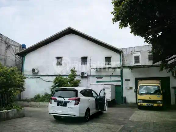 Pabrik Sudah Ada Gudang Nya dengan Akses Kontainer 40 Ft