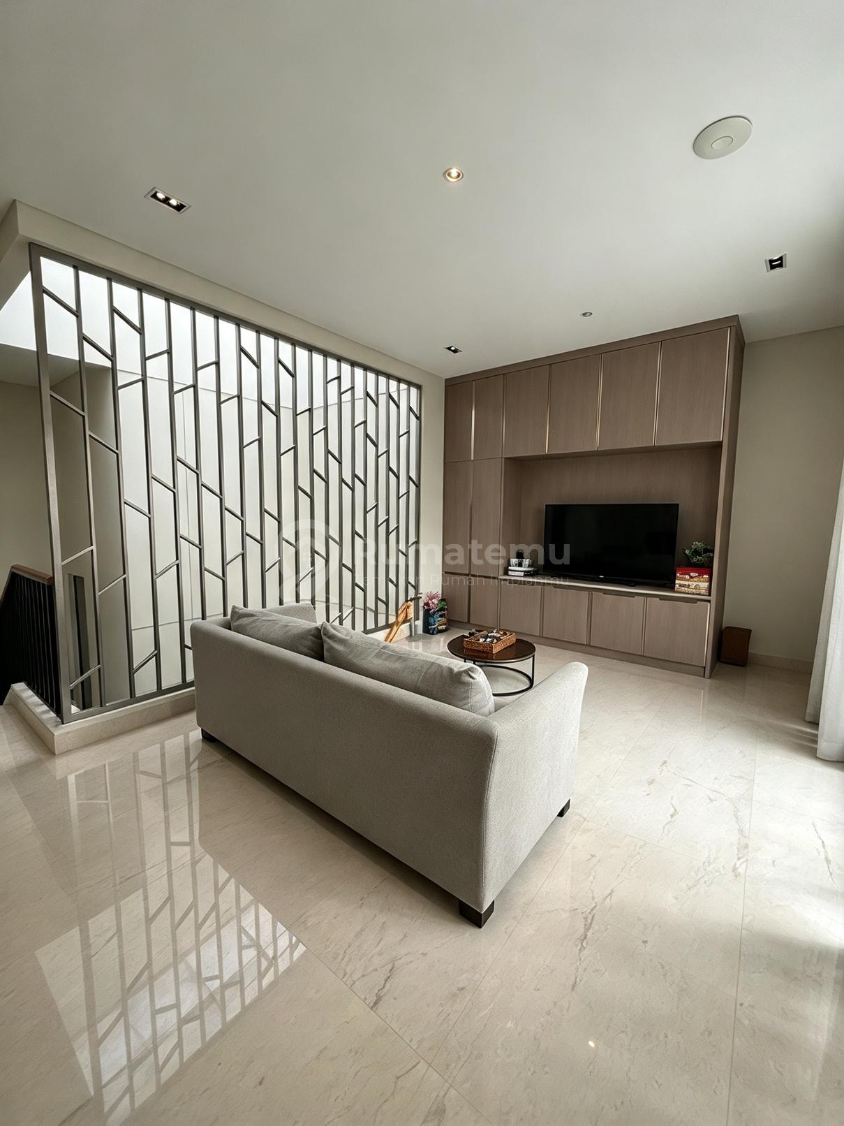 Dijual Rumah Cantik Uda Full Interior Lgsg Huni Lokasi Dkt Danau