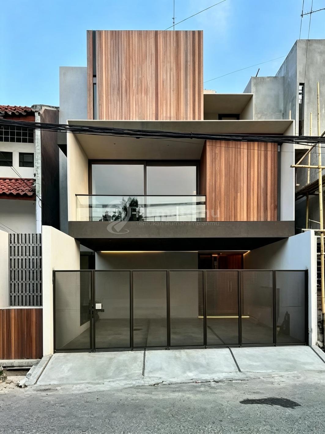Rumah Baru Dalam Komplek Di Cinere Raya