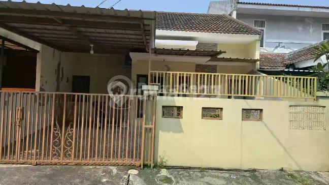 Rumah siap huni lingkungan tenang sudah baja ringan Griyaloka BSD