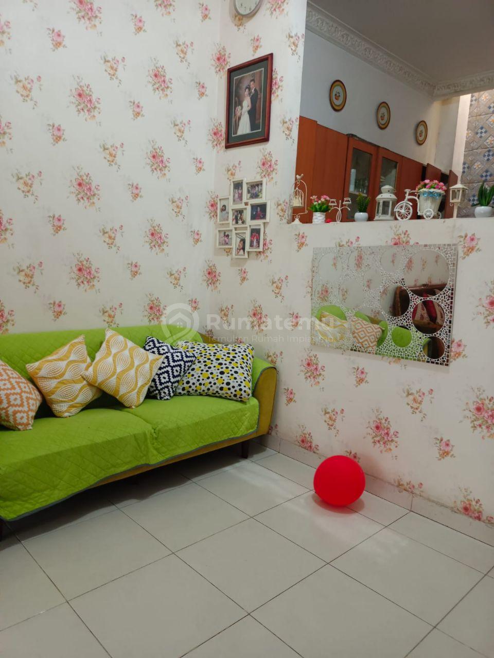 Rumah   strategis  dan rapi di grand prima Bintara ,Bekasi Barat 