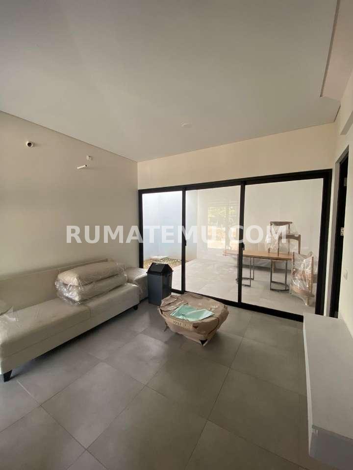Rumah Cluster Myza Breezy BSD