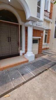 Disewakan Rumah di City Resort Residence