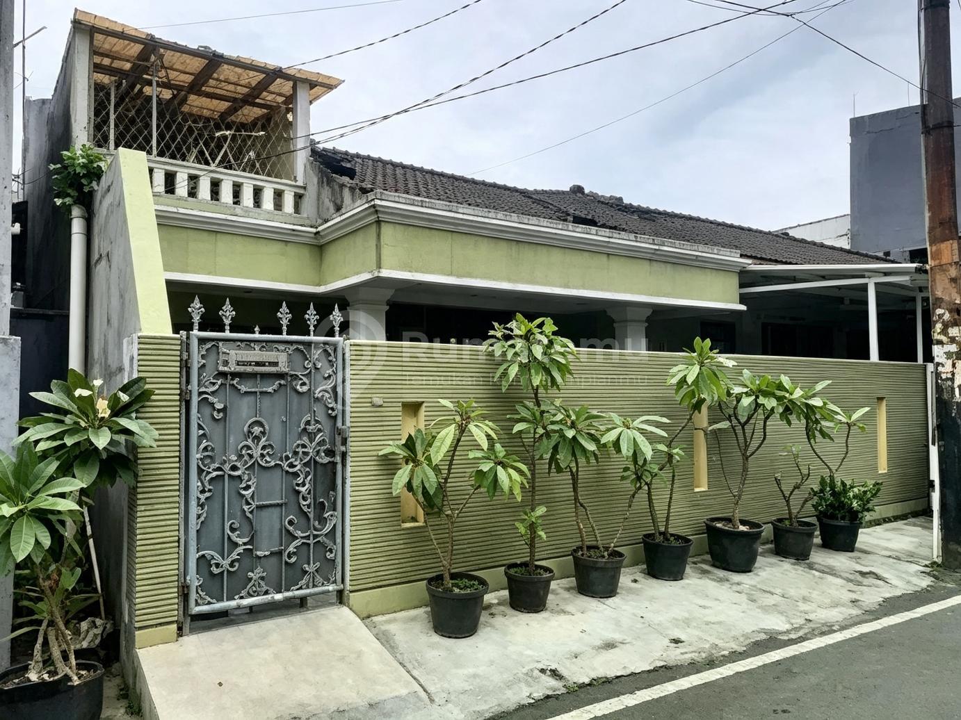 Dijual Cepat. Rumah di Cempaka Putih Timur Jakarta Pusat