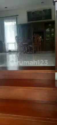 Rumah Hoek Design Menarik Cluster Premium Strategis
