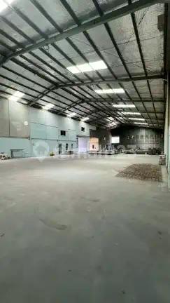 Gudang 2.052 M² di Jalan Raya Karawaci Tangerang Kota