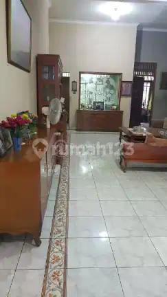 dijual murah rumah asri siap huni di Bsd giri loka dengan suasana pegunungan.