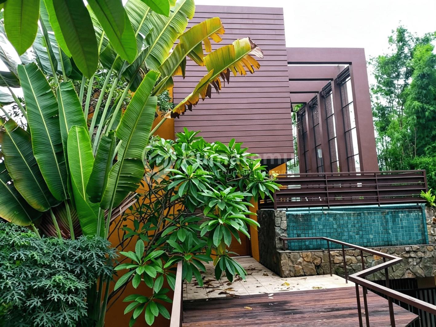 Sewa Town house 2 lantai B U dengan swimming pool di Kemang