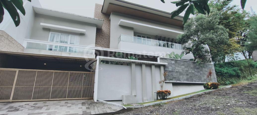 DIJUAL RUMAH MEWAH PAPANDAYAN SEMARANG Semarang, Kota Semarang, Jawa Tengah