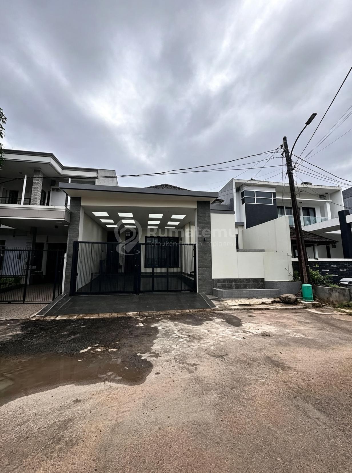 Dijual Rumah di Villa Melati Mas, Tangerang
