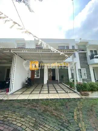 Rumah Bagus Furnished Dalam Cluster Strategis di Kodau Jatimakmur