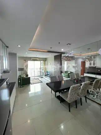 Apartment Thamrin Residence 3 BR Fully furnished High Floor