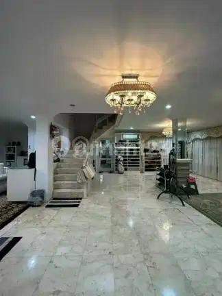 Rumah Mewah Design Menarik Strategis Siap Nego