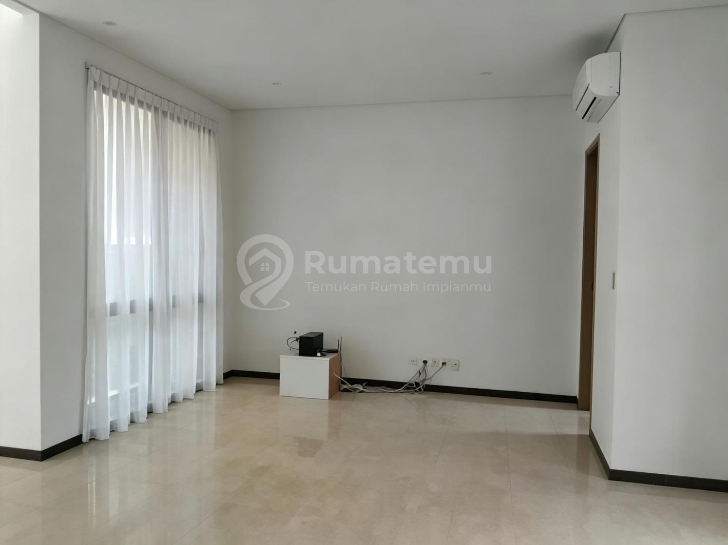 Disewakan Rumah Di Zora, Rumah Dekat Ipeka , Semifurnish, Siap Huni