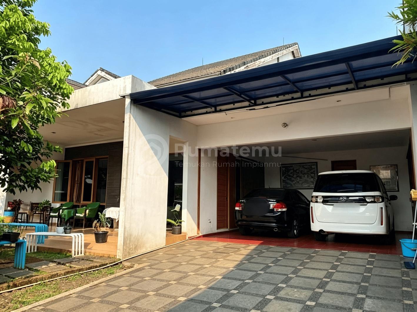 Dijual rumah hadap timur selatan di jagakarsa, jakarta selatan