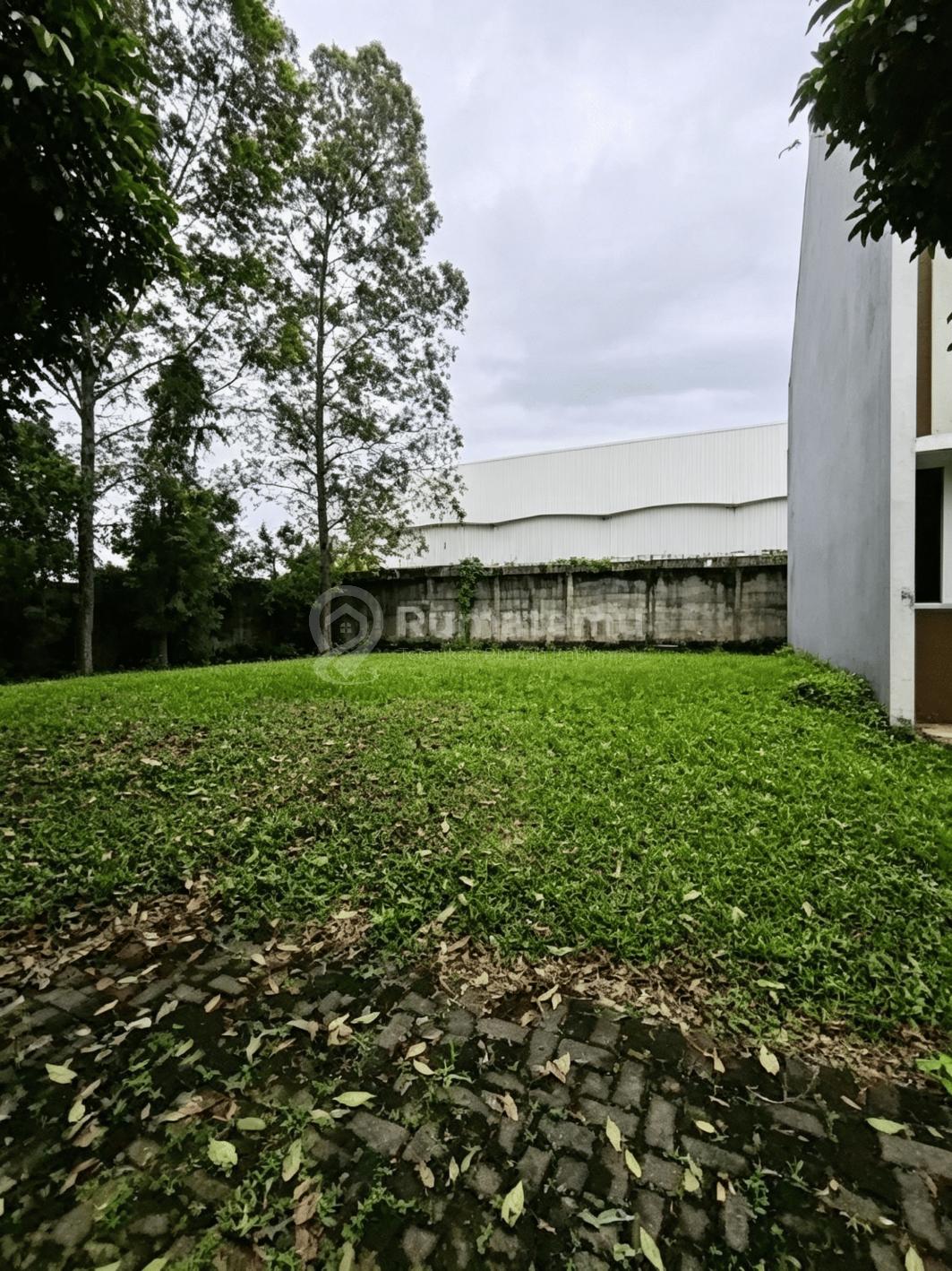 Kavling Huk Eminent Ingenia Lokasi Bagus