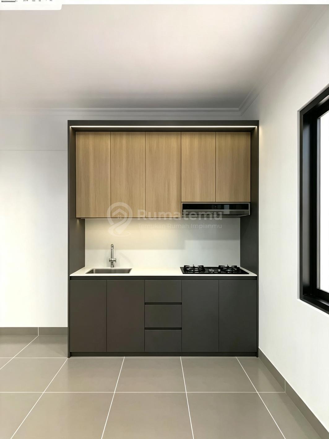 Dijual Rumah di Leonora, Gading Serpong, Non Attic, 2 Lantai, Dekat Umn