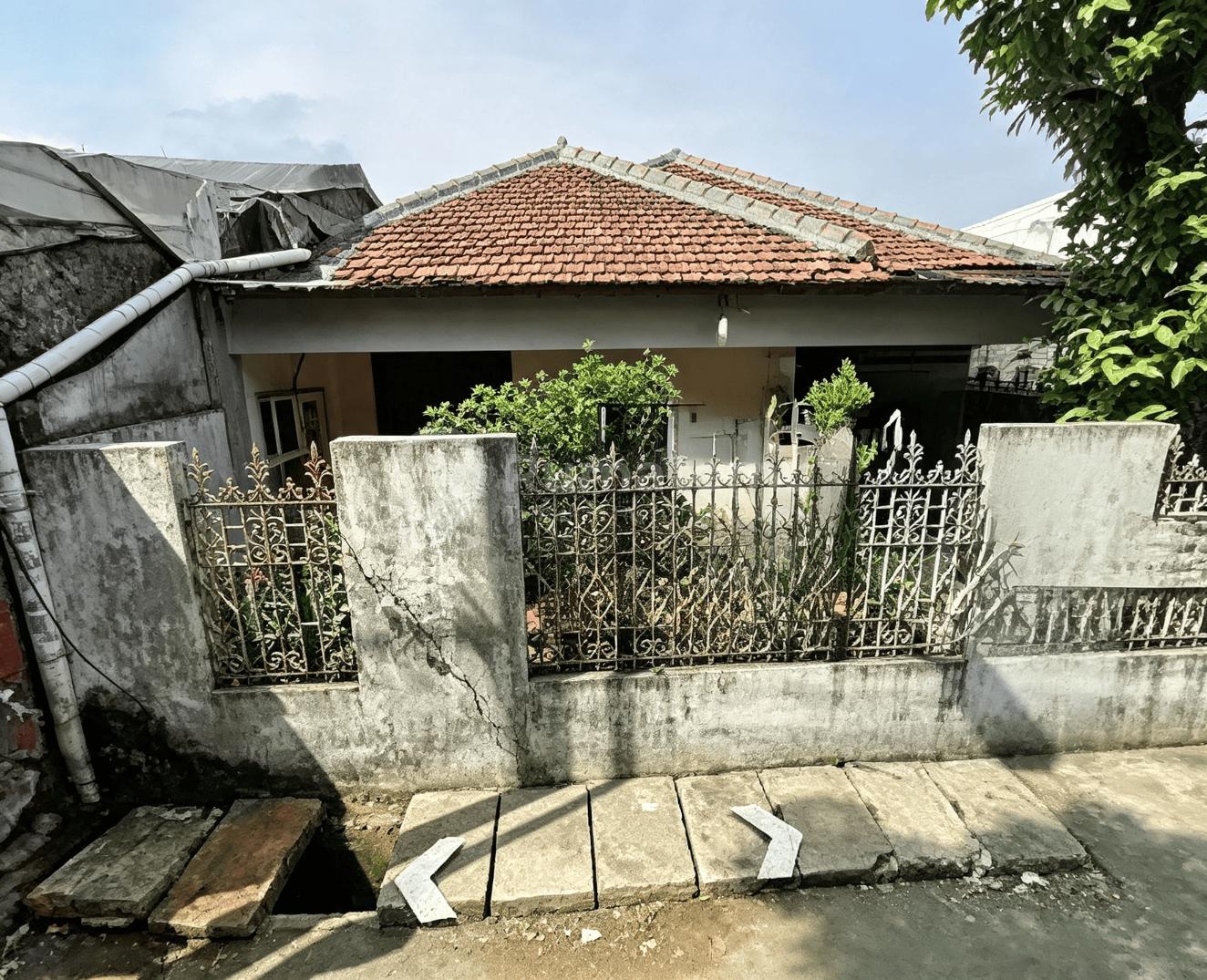 DIJUAL RUMAH DUKU PETUKANGAN UTARA,4 KT 458 M2,PESANGGRAHAN,JAKARTA SELATAN