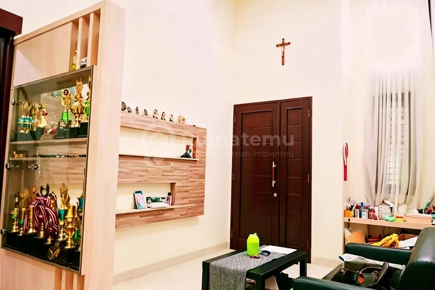 Dijual Rumah Siap Huni di Perumahan Alam Sutera Cluster Feronia