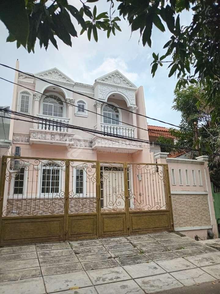 Rumah Puri Indah
