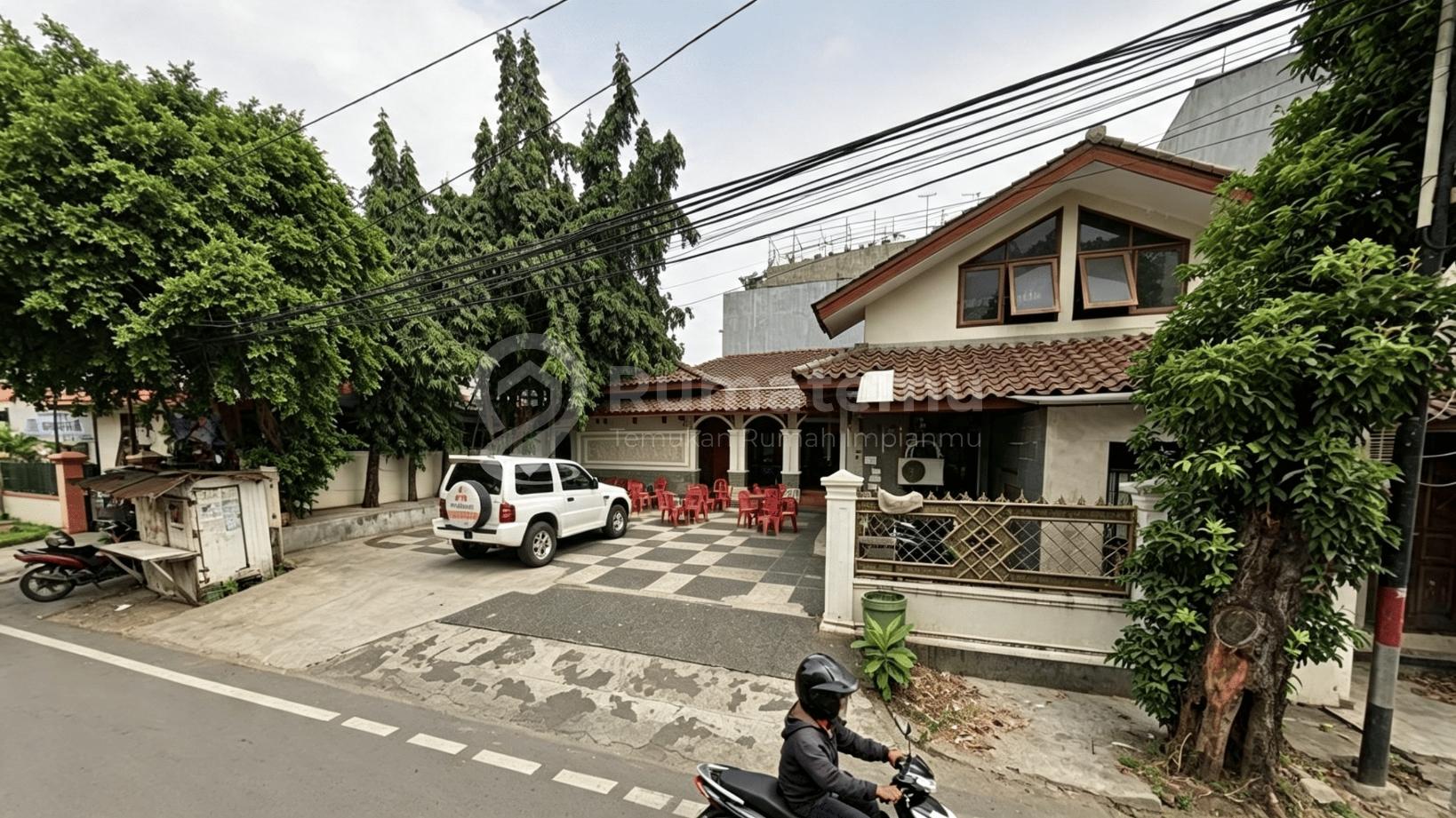 Dijual rumah hook Akses jalan 2 mobil lebih Kebun kacang, Tanah Abang, Jakarta Pusat