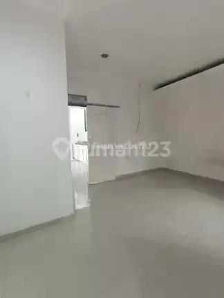 Dijual Rumah Di Depan Taman Siap Huni D Cinere Tangerang Selatan