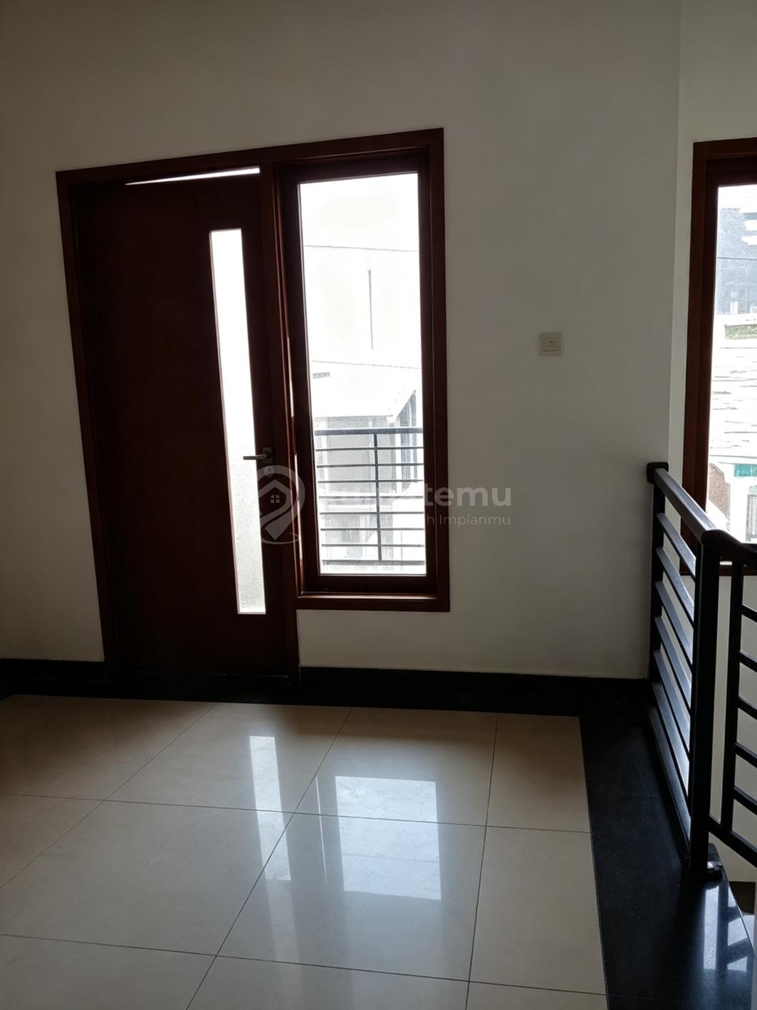 Dijual Rumah Lokasi Strategis di Kelapa Gading
