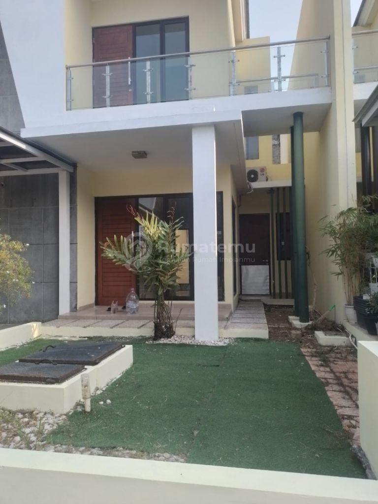 Rumah Di cluster Arana Harapan indah bekasi