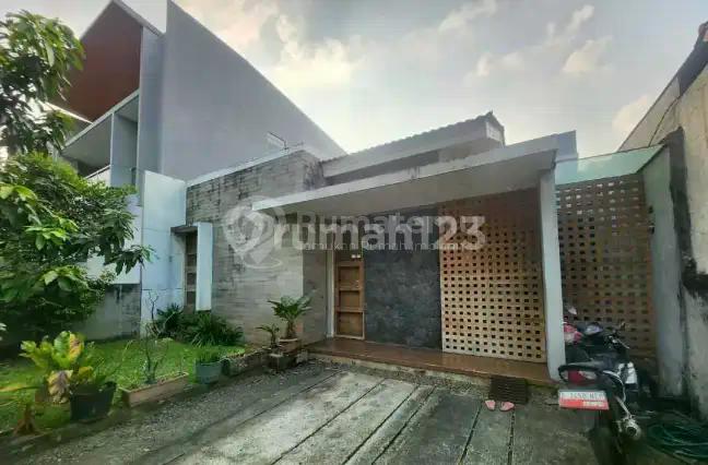 Rumah bisa Cocok untuk Usaha Kost Dll Strategis