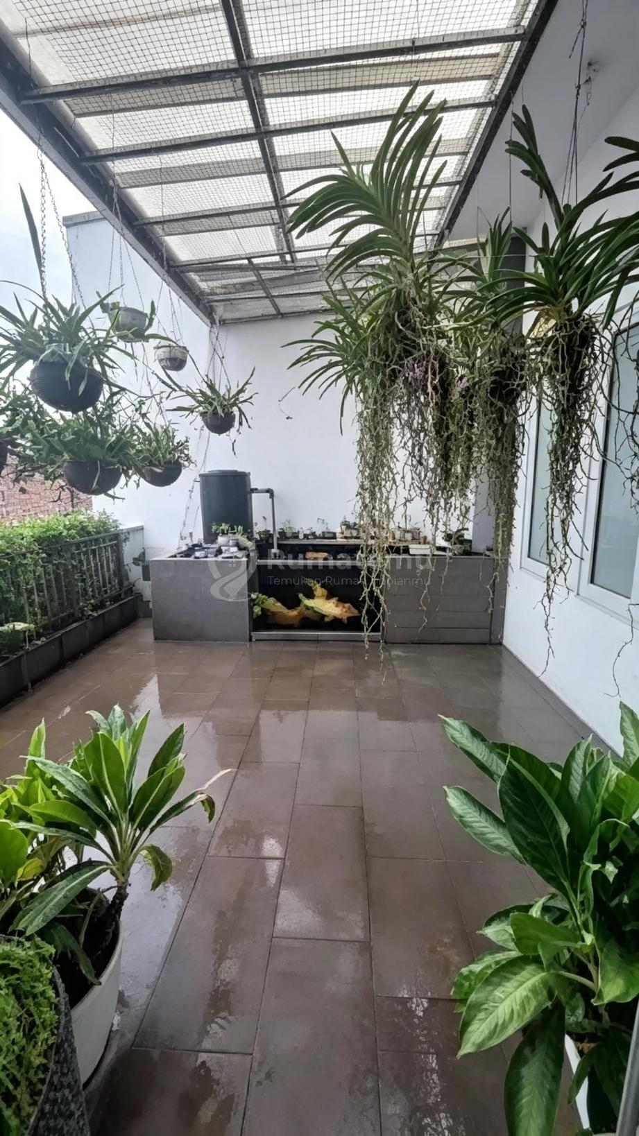 Dijual Cepat Rumah Tinggal 2 Lantai di Karang Tengah, Condet