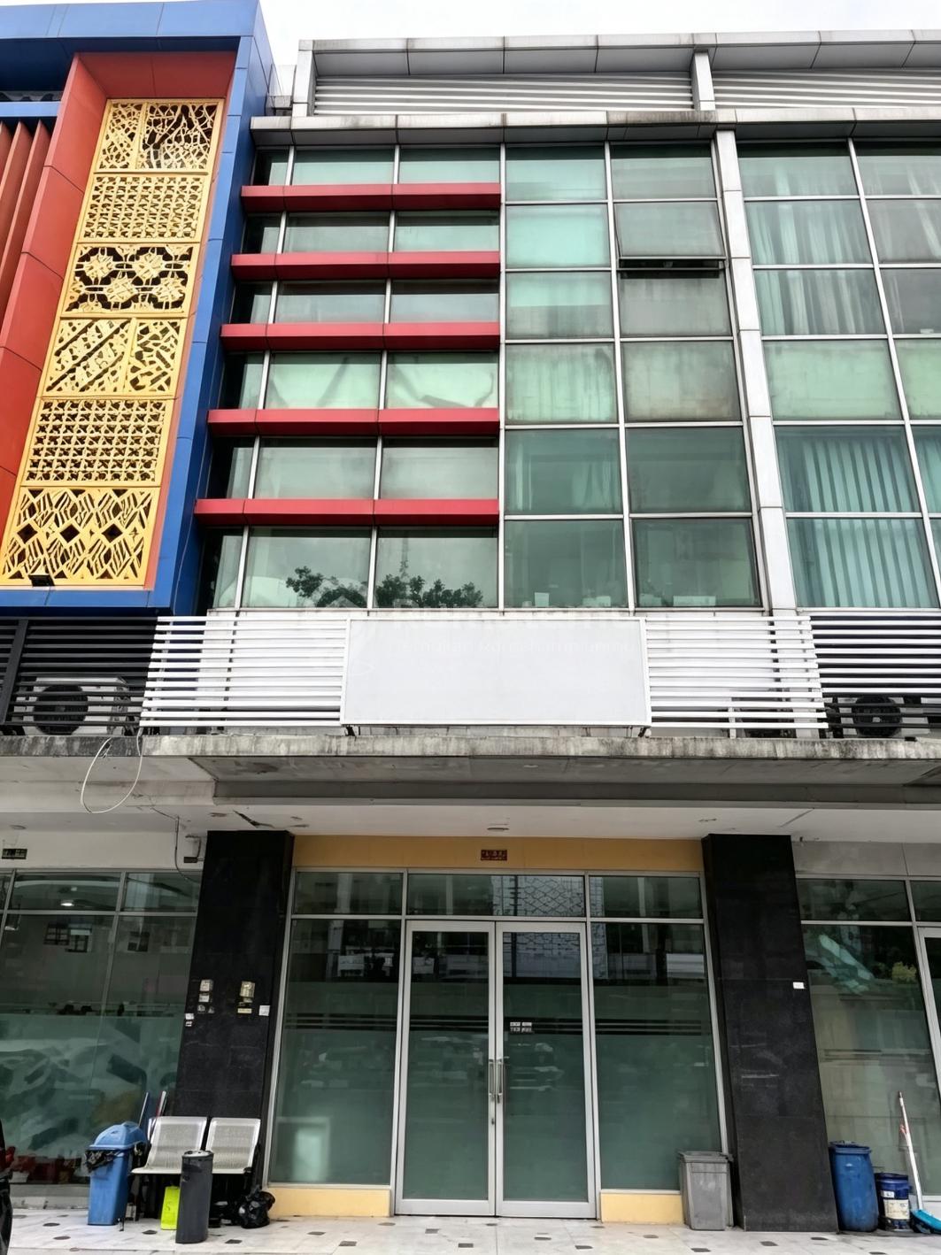 Ruko 4 Lantai Strategis Pinggir Jalan Raya Utama lokasi strategis