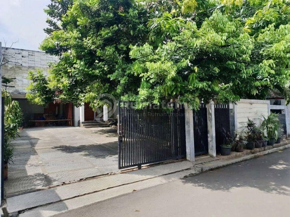 Siap Pakai Dijual atau Disewa  Dalam Komplek, Bisa Buat Kantor, Boleh Setahun Dulu 