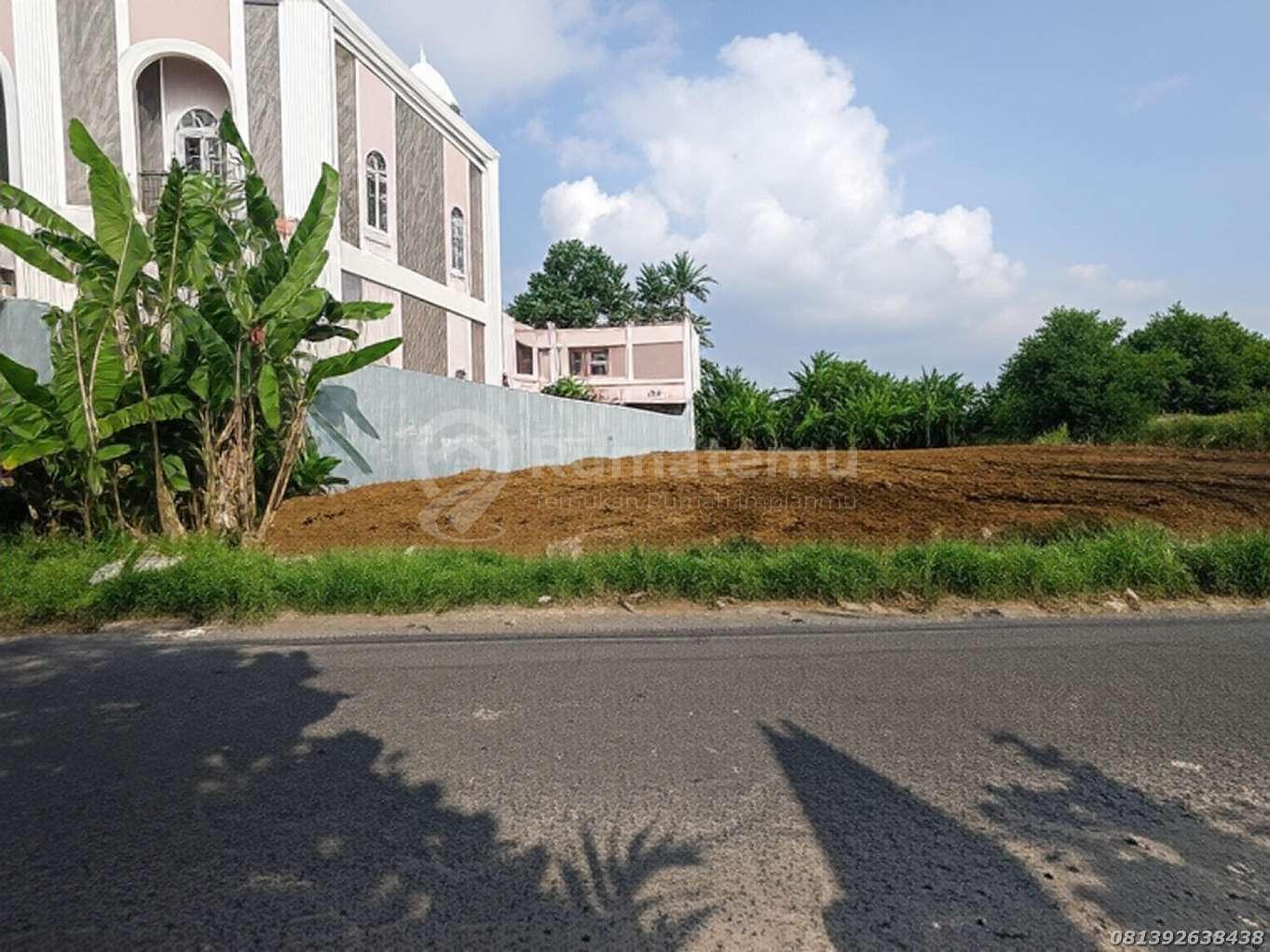 600 Meter Kampus Sanata Dharma Tanah Jogja Maguwoharjo Strategis SHM