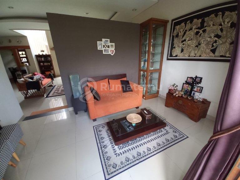 DIJUAL RUMAH MEWAH 2 LANTAI DI KOMPLEK MEKAR WANGI – BANDUNG