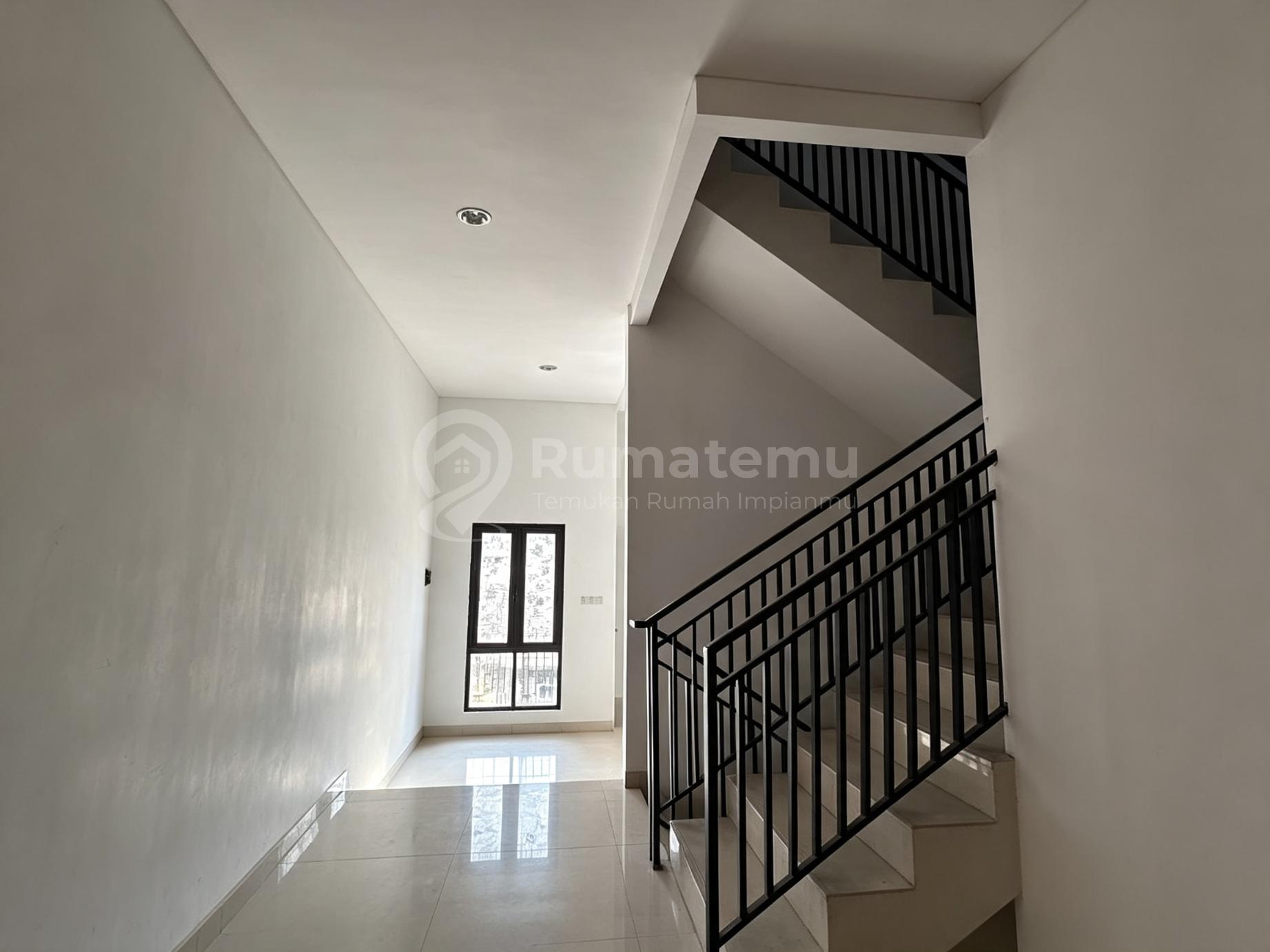 Disewa Rumah Daerah Kelapa Gading (KG005220)