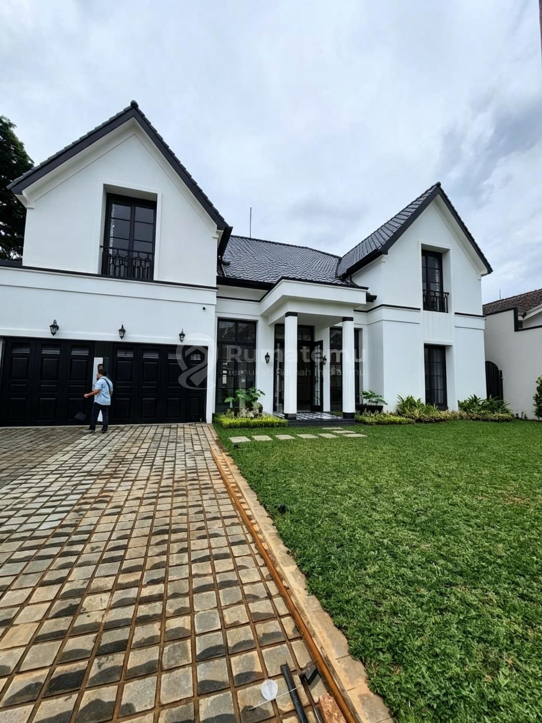 Dijual rumah Brand New + swimming pool american classic design di Kemang, Mampang Prapatan, Jakarta