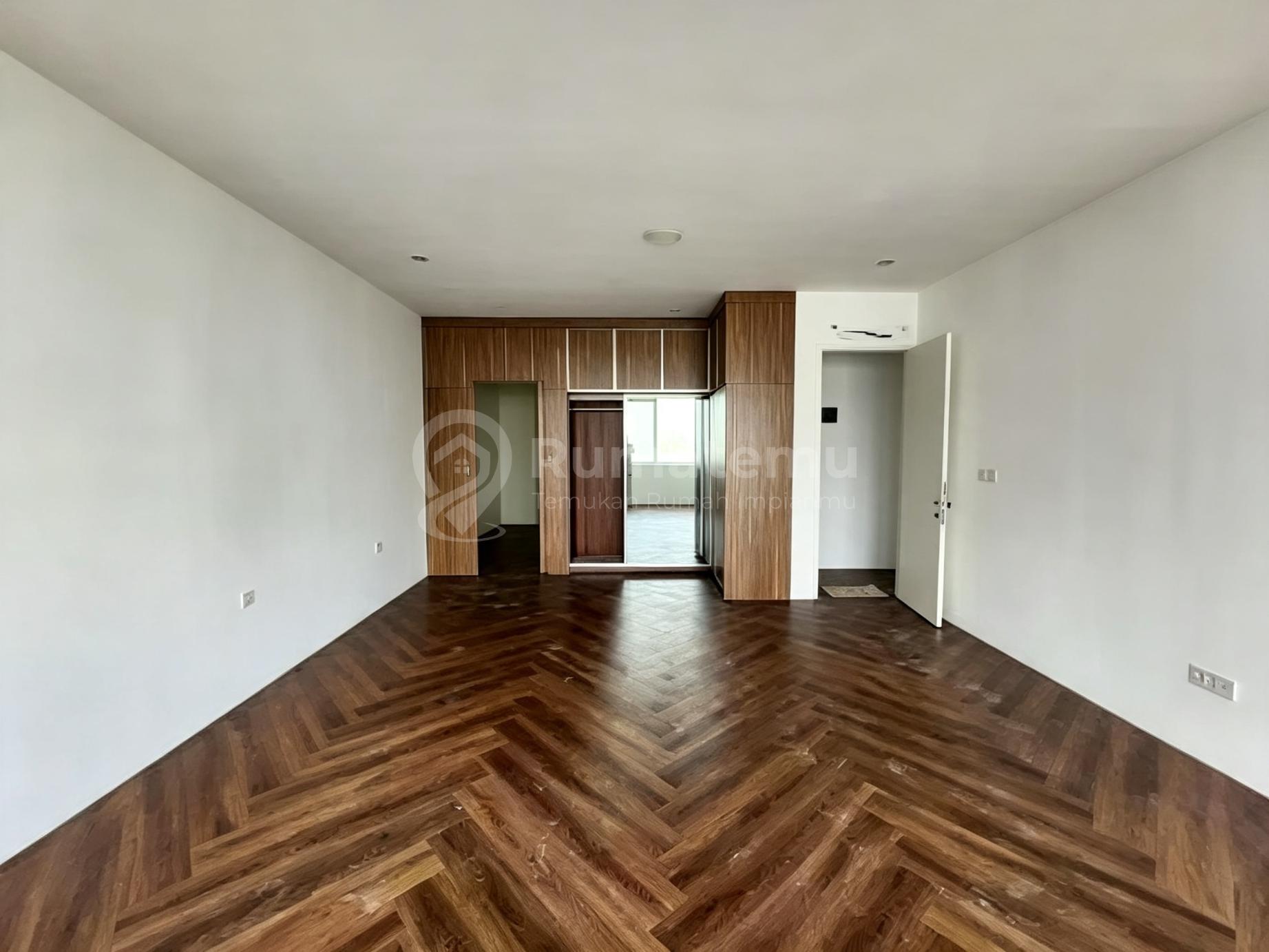 Rumah Impian 3 Lantai di Komplek Citra Garden 6 Kalideres. Cengkareng Jakarta Barat