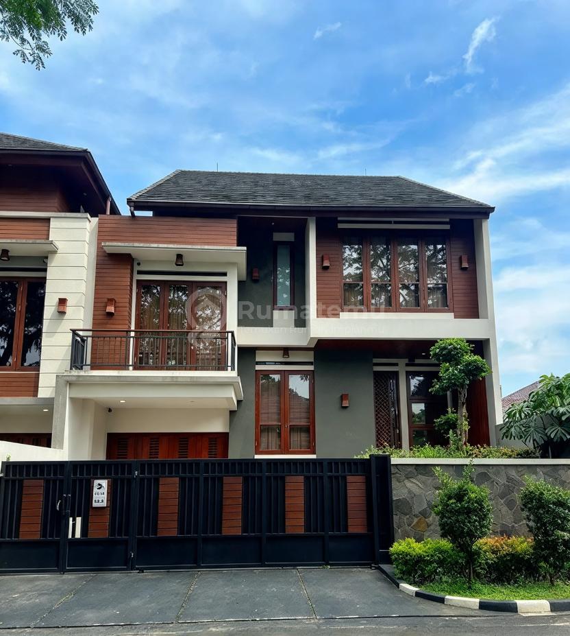 Siap Huni, Rumah, 2 Lantai, SHM, bisa KPR
