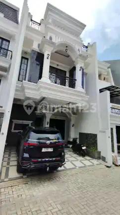 Dijual Rumah Siap Huni di Warungsilah Jagakarsa Ciganjur Jakarta Selatan