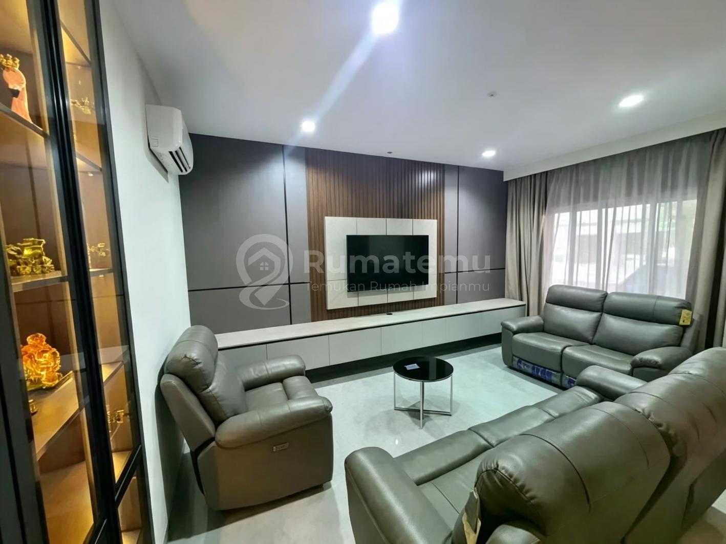 Di jual rumah furnish cakep di flamingo, gading serpong