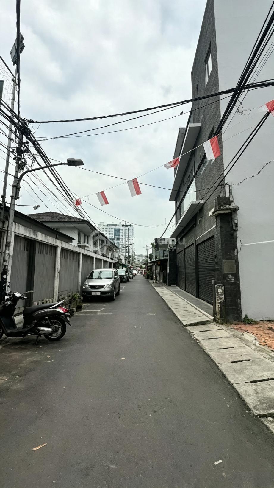 Tanah Super Strategis 8x20 Sebrang Kantor Lemhamnas RI